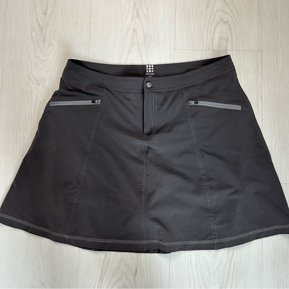 Title Nine Swingtastic Athletic Gray Skort Hiking Outdoors Active Size 10